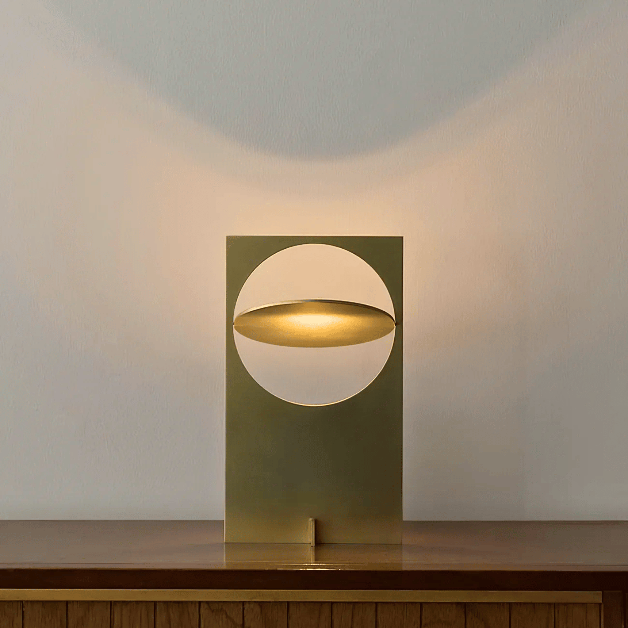 Gold Sunset Table Lamp — Modern Sculptural Design, Lamps, Solglod