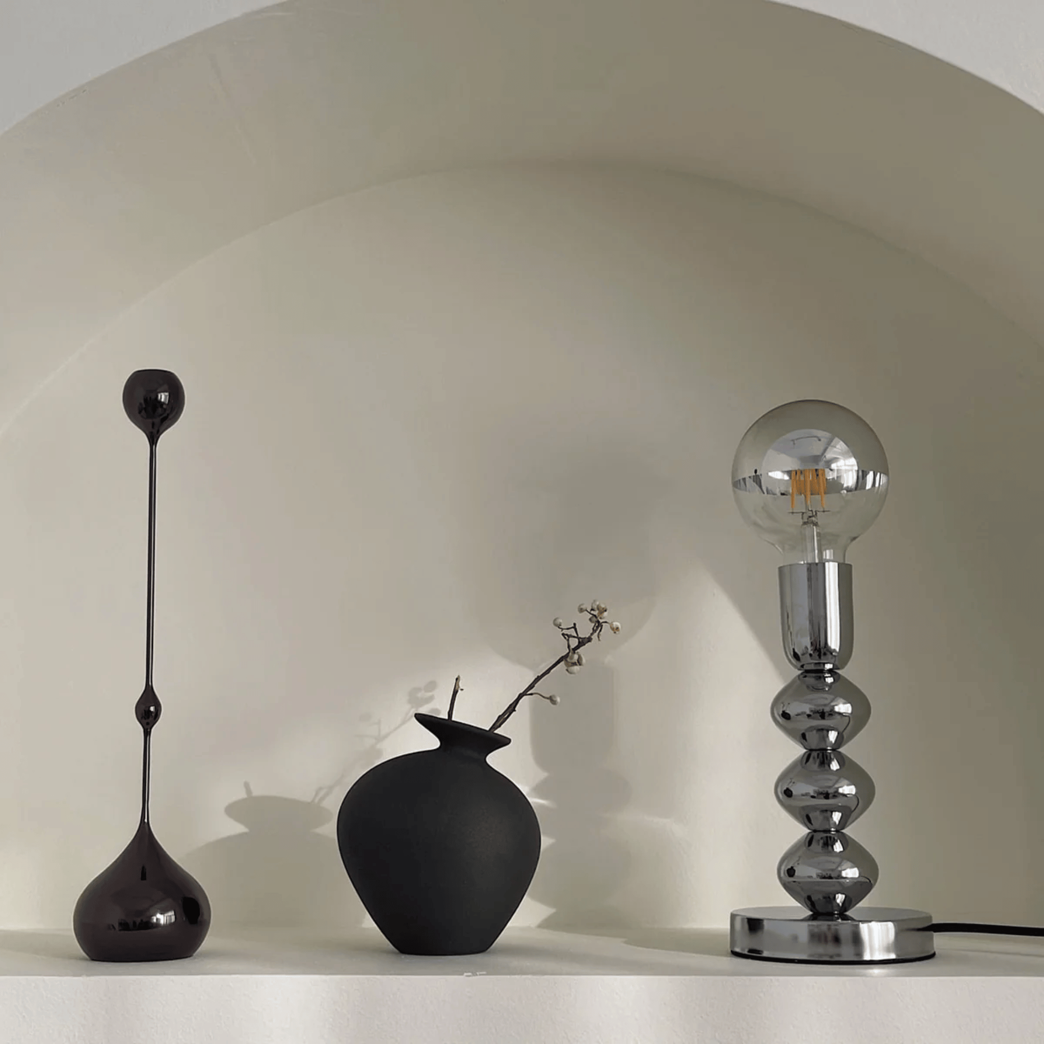 Bauhaus LED Table Lamp in Nordic Minimalist Style, Lamps, Stråla Desk