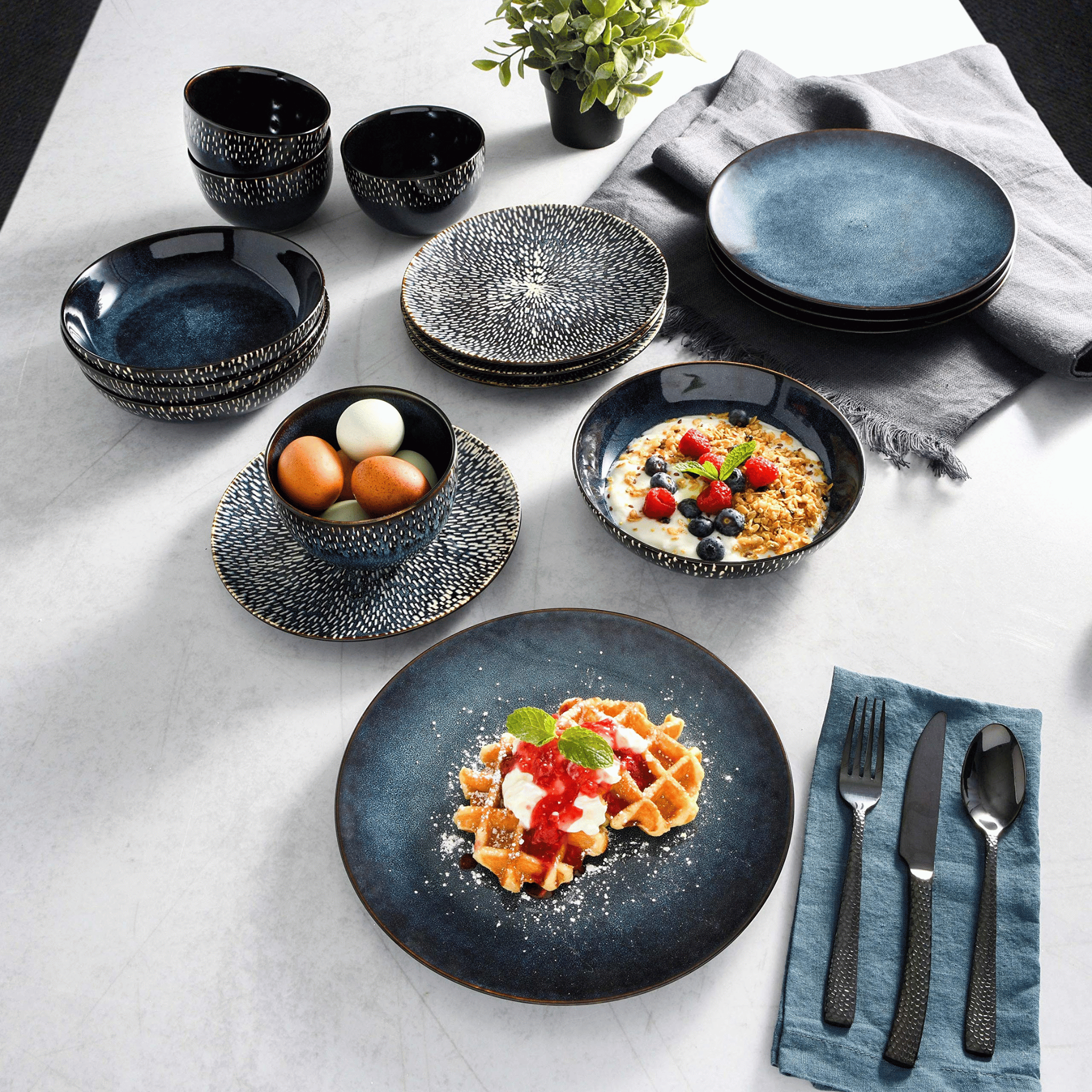 Cobalt Blue Stoneware Dinnerware Set for 4 | Skonne, Sets, Valdis